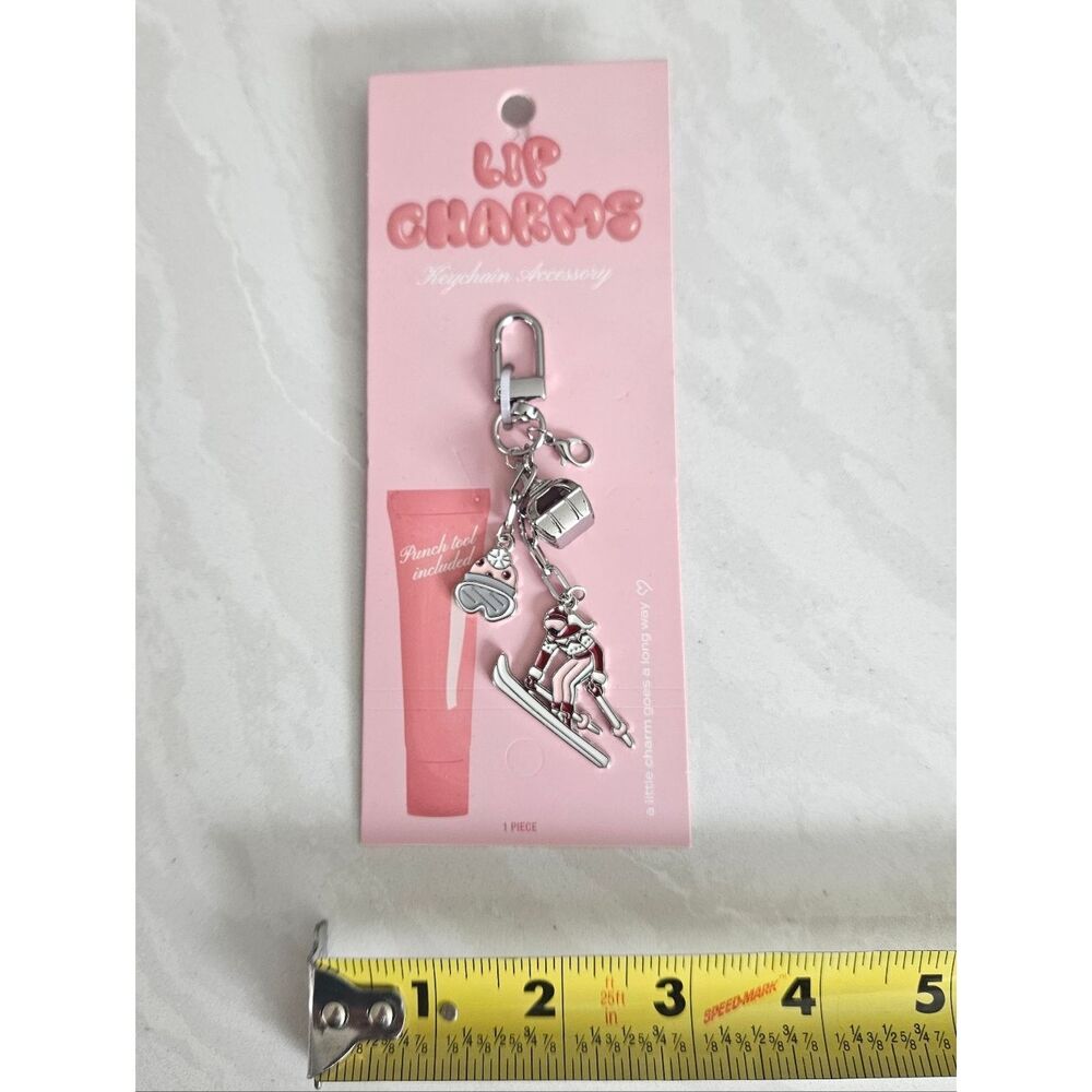 Lip Charms Pink Skiing Keychain - Picture 3 of 6